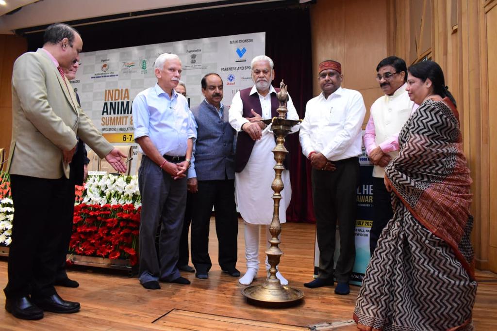 Parshottam Rupala Inaugurates India’s First Ever Animal Health Summit ⋅